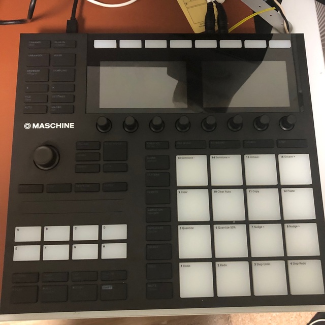 NI maschine mk3 美品 保護カバー 教則本付き サンプラー