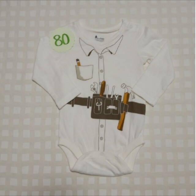 babyGAP(ベビーギャップ)の80☆美品☆babyGAP☆長袖ロンパス☆大工さんver.☆白☆兄弟コーデ70 キッズ/ベビー/マタニティのベビー服(~85cm)(ロンパース)の商品写真