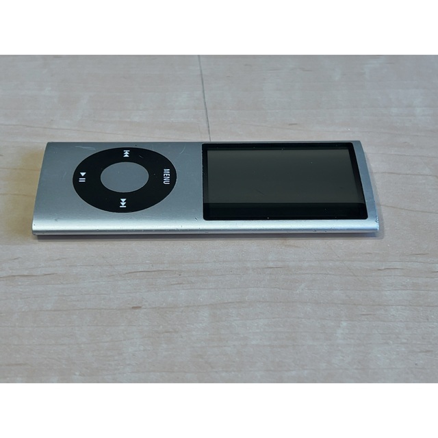 iPod(アイポッド)のAPPLE iPod nano 8GB シルバー 第4世代 A1285 スマホ/家電/カメラのオーディオ機器(ポータブルプレーヤー)の商品写真