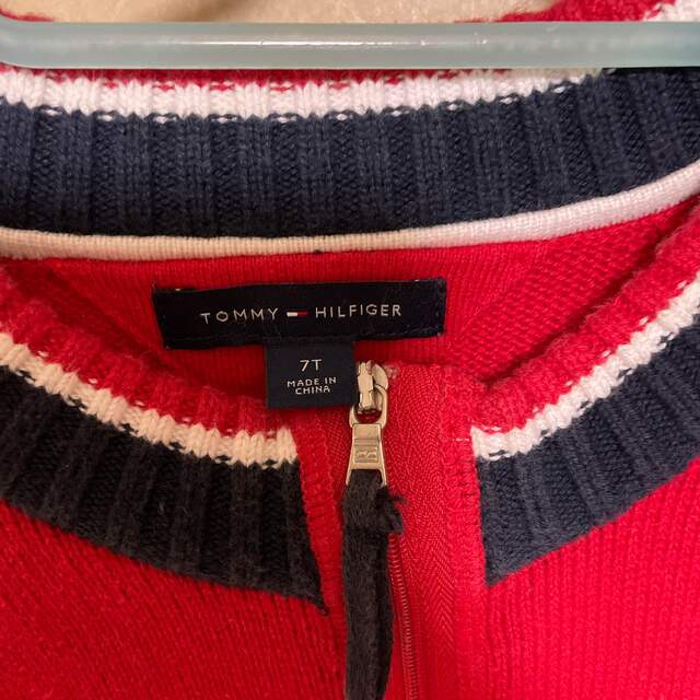 TOMMY HILFIGER(トミーヒルフィガー)のニットカーディガン キッズ/ベビー/マタニティのキッズ服女の子用(90cm~)(カーディガン)の商品写真