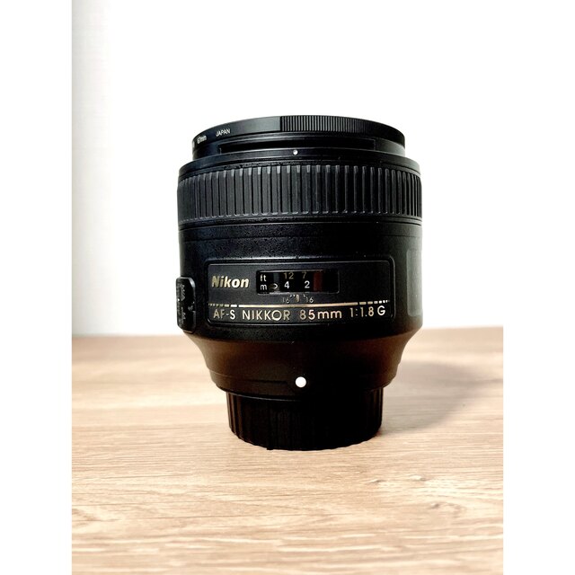 Nikon(ニコン)のNikon 85mm f1.8G 単焦点レンズ スマホ/家電/カメラのカメラ(レンズ(単焦点))の商品写真