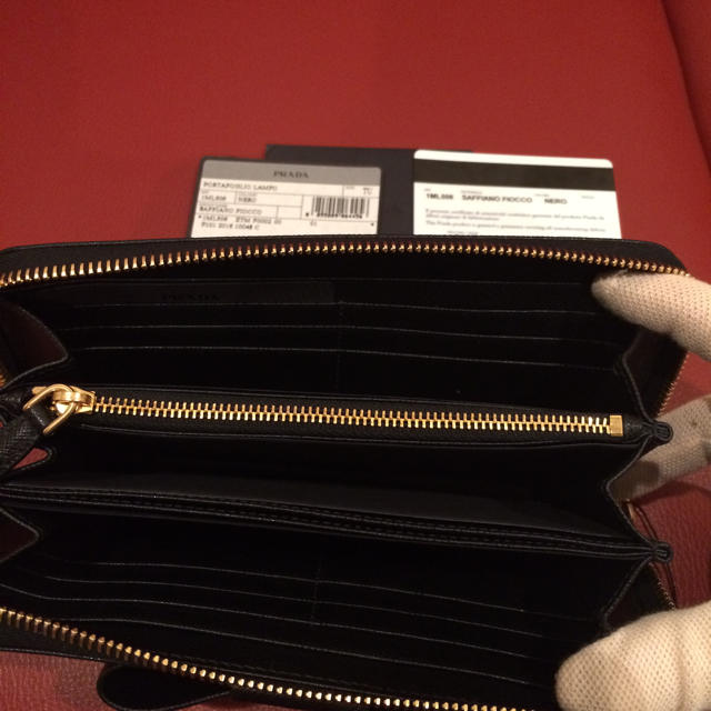PRADA(プラダ)のKoto様専用14日までお取り置き✨ レディースのファッション小物(財布)の商品写真