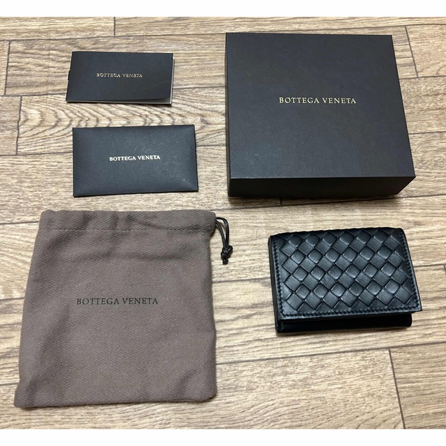 Bottega Veneta(ボッテガヴェネタ)のボッテガ ヴェネタ 三つ折り 財布  超美品 メンズのファッション小物(折り財布)の商品写真