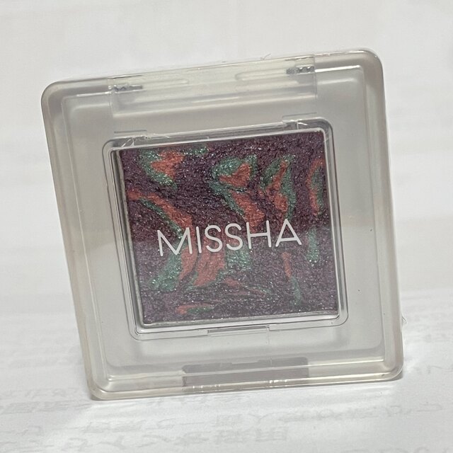 MISSHA(ミシャ)のMISSHAミシャ　アイシャドウ 赤紫系ディープバイオレット コスメ/美容のベースメイク/化粧品(アイシャドウ)の商品写真