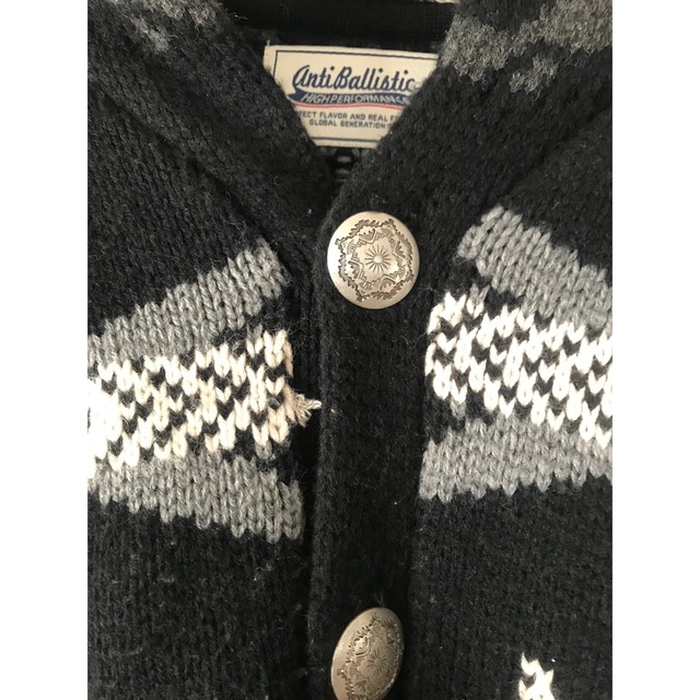 M カウチン　アンティバルリスティック　セーター レディースのトップス(ニット/セーター)の商品写真