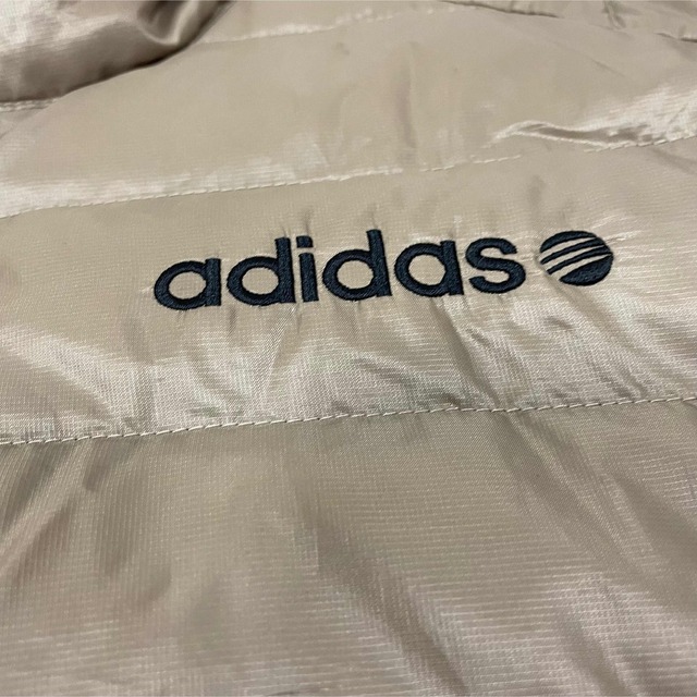 adidas(アディダス)の【美品】adidas アディダス キルティング ダウン　Lサイズ　カーキー メンズのジャケット/アウター(ダウンジャケット)の商品写真