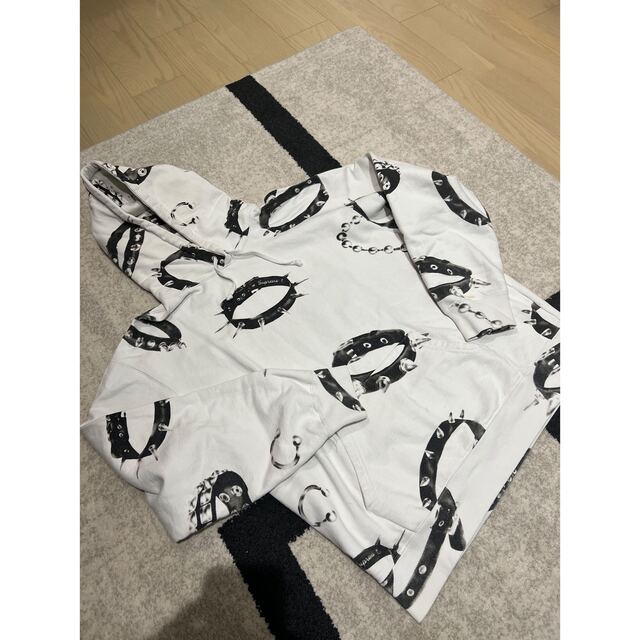 キムタク着用モデル supreme パーカー 高評価! 14696円引き stockshoes.co