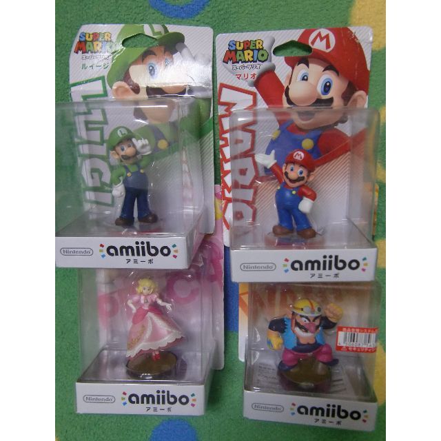 amiibo 4個セット マリオ/ ルイージ /ピーチ /ワリオ