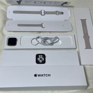 アップルウォッチ(Apple Watch)の【バッテリー残量100%】Applewatch SE 40mm GPSmodel(その他)