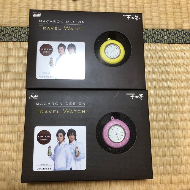 KinKi Kids(キンキキッズ)のKinKi Kids 十六茶　時計 エンタメ/ホビーのコレクション(ノベルティグッズ)の商品写真