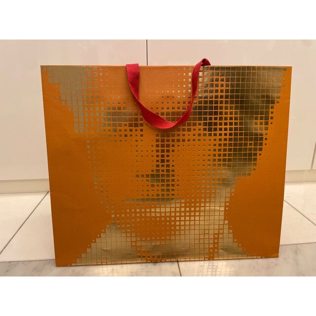 LOUIS VUITTON(ルイヴィトン)のルイヴィトン ショップ袋 紙袋　大 レディースのバッグ(ショップ袋)の商品写真