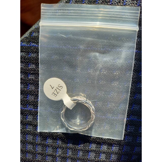 ハワイアンジュエリー指輪　ホヌ　平打ちリング　シルバー7号サージカルステンレス レディースのアクセサリー(リング(指輪))の商品写真