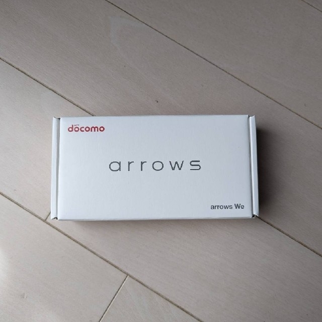 未使用 docomo arrows We F-51B パープル SIMフリー