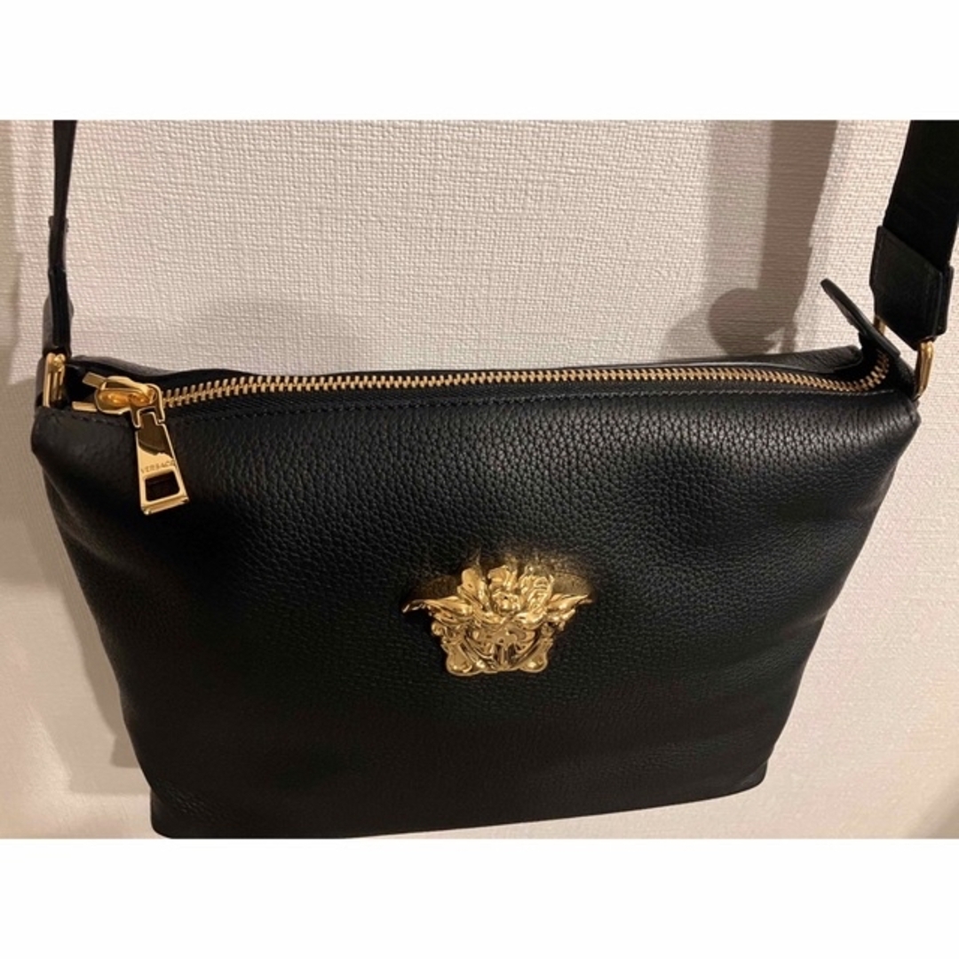 特別価格 VERSACE - VERSACE ショルダーバッグ ショルダーバッグ
