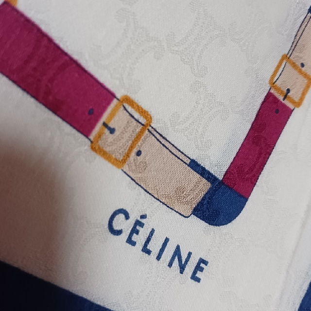 celine(セリーヌ)の値下げ📌セリーヌ☆大判ハンカチーフ58×58 レディースのファッション小物(ハンカチ)の商品写真