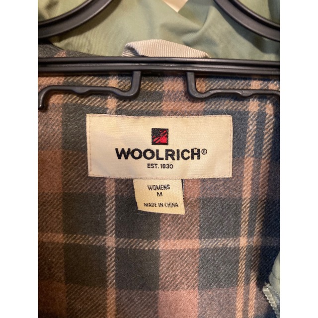WOOLRICH(ウールリッチ)のwoolrich ウールリッチ　ウインドブレーカー　アウター レディースのジャケット/アウター(ナイロンジャケット)の商品写真
