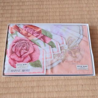 ハナエモリ(HANAE MORI)の【未使用品】ハンカチ ２枚組 森英恵 HANAE MORI 箱あり 薔薇 リボン(ハンカチ)