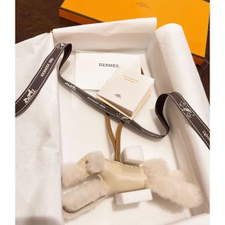 エルメス(Hermes)の新品！未使用！エルメスhermesバディチャーム　犬　モコモコ(チャーム)