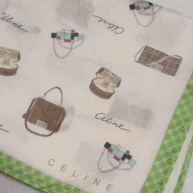 celine(セリーヌ)の値下げ📌セリーヌ☆大判ハンカチーフ👜58×58 レディースのファッション小物(ハンカチ)の商品写真