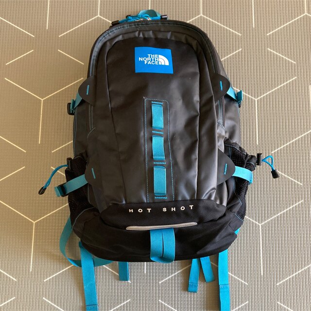 THE NORTH FACE(ザノースフェイス)のノースフェイス　バックパック（HOT SHOT） メンズのバッグ(バッグパック/リュック)の商品写真