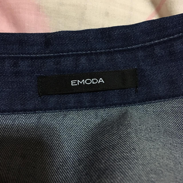 EMODA(エモダ)のEMODA デニムシャツ レディースのトップス(シャツ/ブラウス(長袖/七分))の商品写真