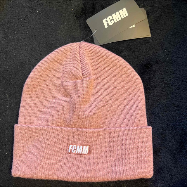 FCMM  ニット帽 ニットキャップ ビーニー  ピンク メンズの帽子(ニット帽/ビーニー)の商品写真