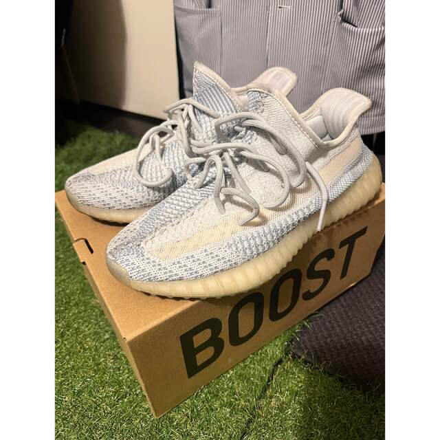 adidas(アディダス)のadidas YEEZY BOOST 350 V2 'CLOUD WHITE メンズの靴/シューズ(スニーカー)の商品写真