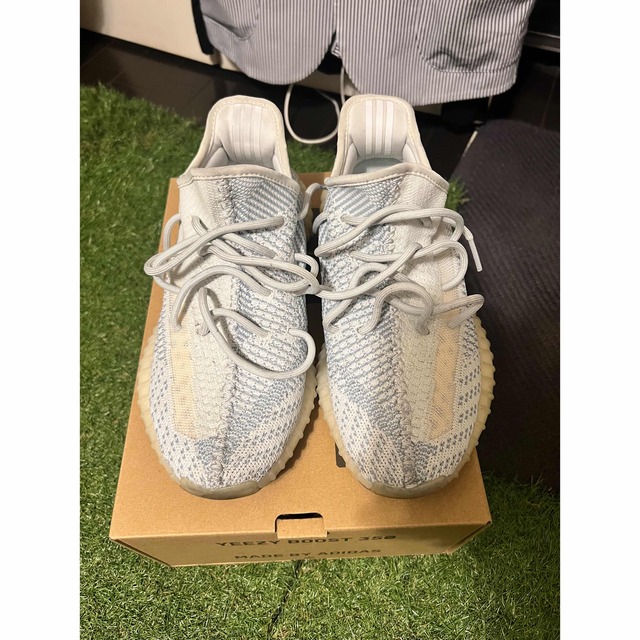 adidas(アディダス)のadidas YEEZY BOOST 350 V2 'CLOUD WHITE メンズの靴/シューズ(スニーカー)の商品写真