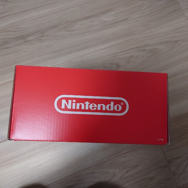 新品 Nintendo Switch 有機EL本体 ホワイト