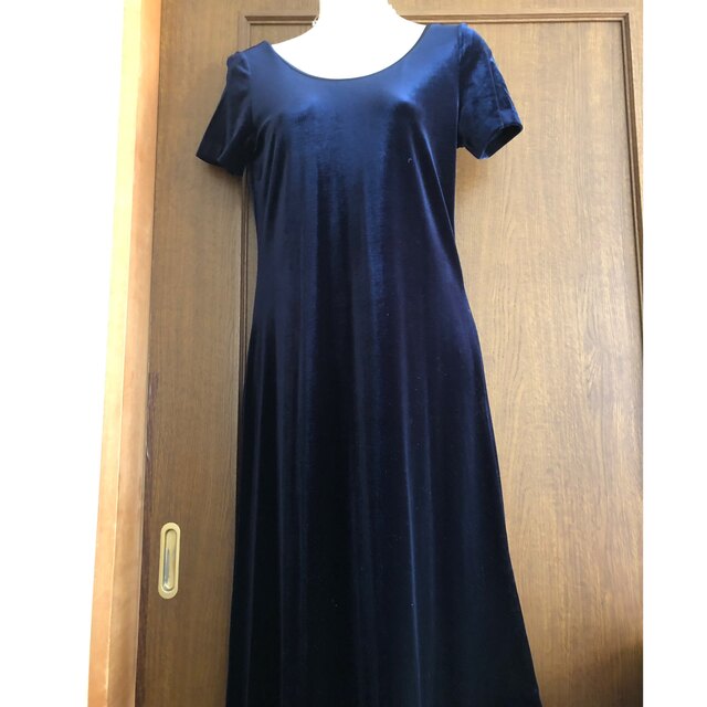 LAURA ASHLEY(ローラアシュレイ)のLAURA ASHLEY ベルベットのブラウス&ワンピース(used品)ブルー レディースのワンピース(ロングワンピース/マキシワンピース)の商品写真