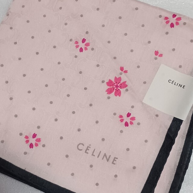 celine(セリーヌ)の値下げ📌セリーヌ☆大判ハンカチーフ🌸58×58 レディースのファッション小物(ハンカチ)の商品写真