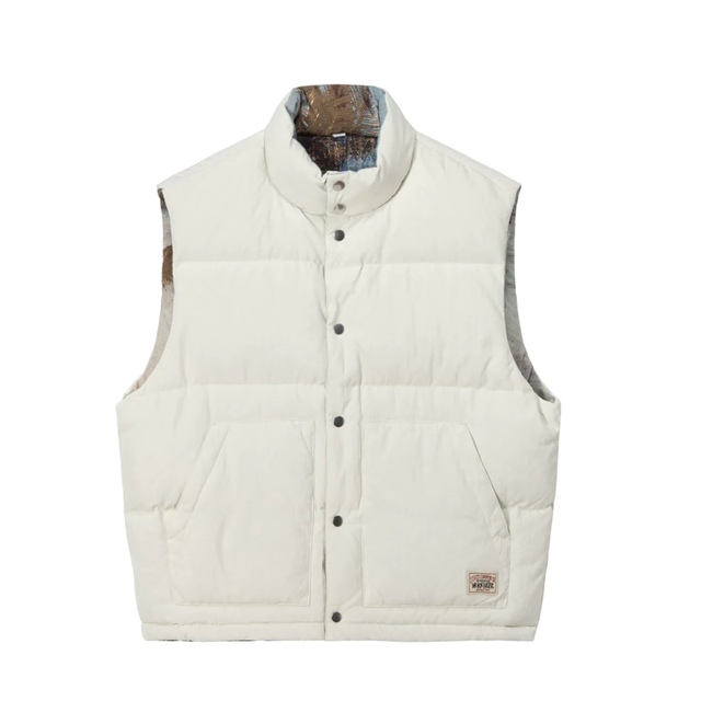 STUSSY(ステューシー)のPETER SUTHERLAND REVERSIBLE DOWN VEST メンズのトップス(ベスト)の商品写真