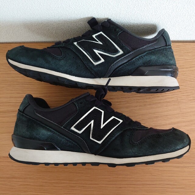 New Balance(ニューバランス)のニューバランス レディース 996 スエード 23.5 ブラック 黒 グリーン レディースの靴/シューズ(スニーカー)の商品写真