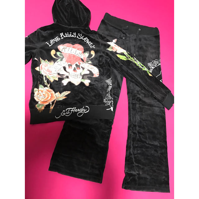 Ed Hardy(エドハーディー)の送料込！激安！エドハーディー♡Ed hardy♡セットアップ ベロア 黒 レディースのルームウェア/パジャマ(ルームウェア)の商品写真