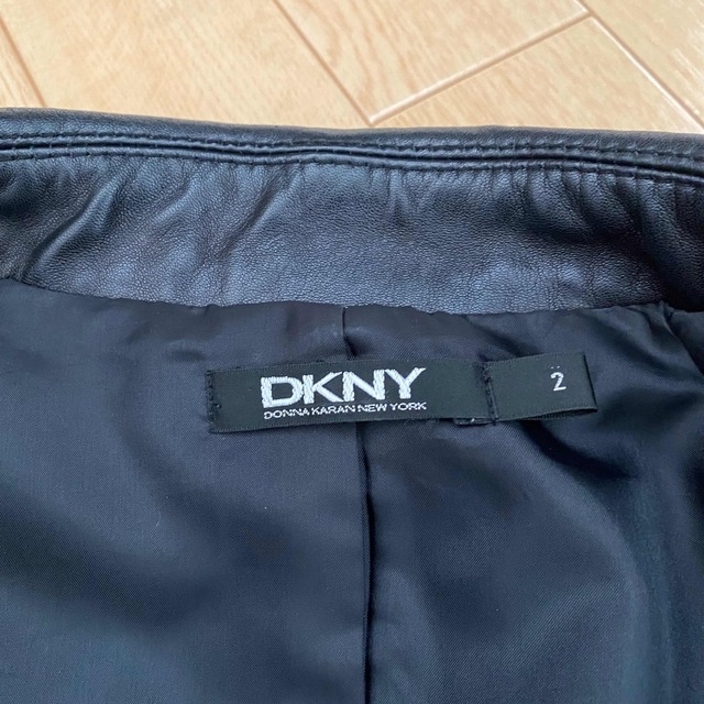 DKNY(ダナキャランニューヨーク)のDKNY ダナキャラン ラムレザーライダースジャケット ブラック レディースのジャケット/アウター(ライダースジャケット)の商品写真