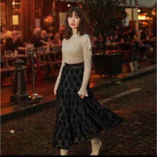 ハーリップトゥ(Her lip to)のHerlipto velour tiered skirt ベロアスカート(ロングスカート)