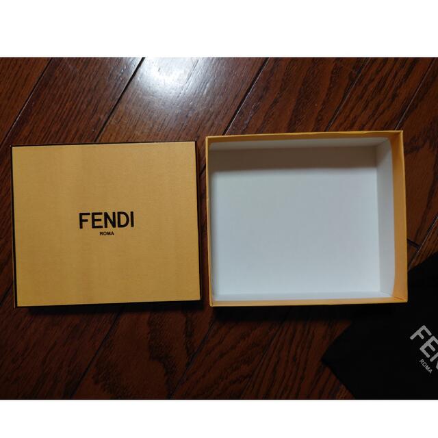 FENDI(フェンディ)のFENDI　2022.10購入　保存袋つき空箱 レディースのバッグ(ショップ袋)の商品写真