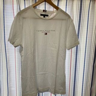 トミーヒルフィガー(TOMMY HILFIGER)のTOMMY HILFIGER(トミーヒルフィガー)　Tシャツ　Lサイズ(Tシャツ/カットソー(半袖/袖なし))