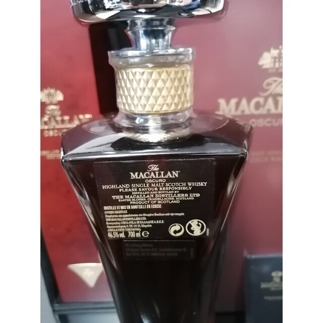 マッカラン オスクーロ Macallan Oscuro 高級ウイスキー　未開封 食品/飲料/酒の酒(ウイスキー)の商品写真