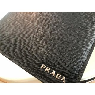 プラダ(PRADA)の【 PRADA 】サファイアレザー 二つ折り財布(折り財布)