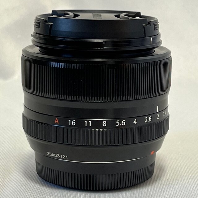富士フイルム(フジフイルム)のFUJI FILM フジノンレンズ  XF35mm F1.4 R 新古品 スマホ/家電/カメラのカメラ(レンズ(単焦点))の商品写真