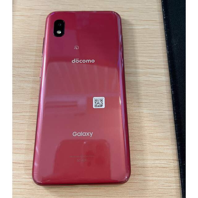 Galaxy(ギャラクシー)のGalaxy A21 SC-42A レッド SIMフリー スマホ/家電/カメラのスマートフォン/携帯電話(スマートフォン本体)の商品写真