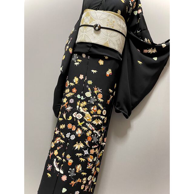 特選手描き京友禅訪問着【吉祥宝尽し◇金駒刺繍】ブラック 黒 特選手描き京友禅訪問着【吉祥宝尽し◇金駒刺繍】ブラック 黒
