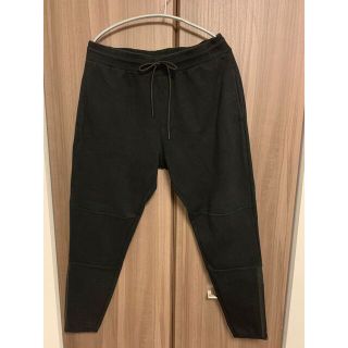 ザラ(ZARA)のZARA ザラ   スエットパンツL  黒　アンクルカット　テーパード(その他)