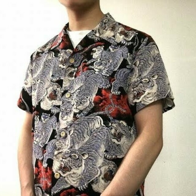 ご予約品】 傑作と呼ばれたアロハシャツ サンサーフ 百虎 サイズS SURF