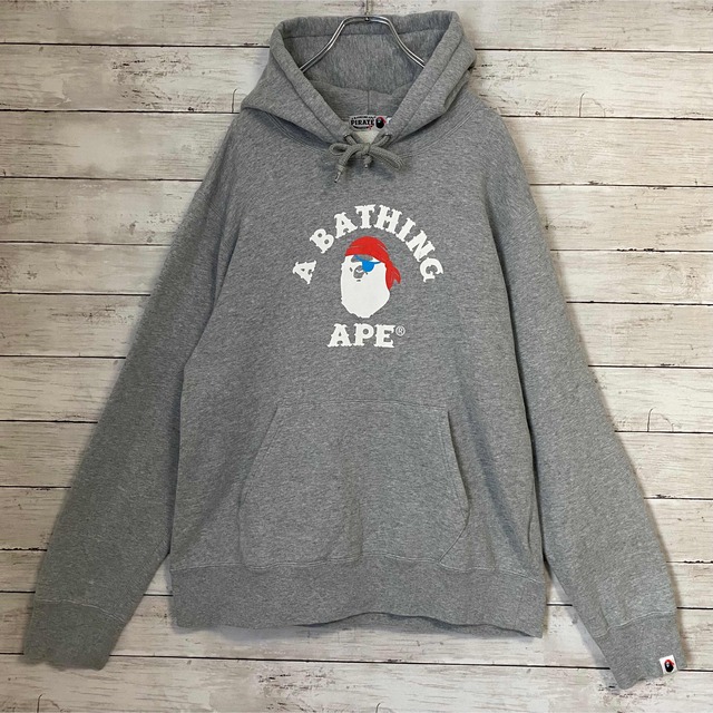 A BATHING APE アベイシングエイプ パーカー アーチロゴセンターロゴ