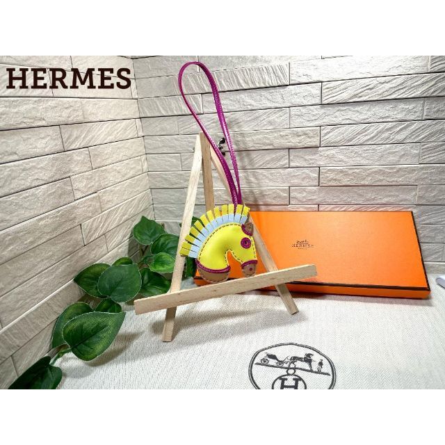 ✨❤️極上美品❤️エルメス ジージー チャーム カマイユ✨ U刻印 HERMES