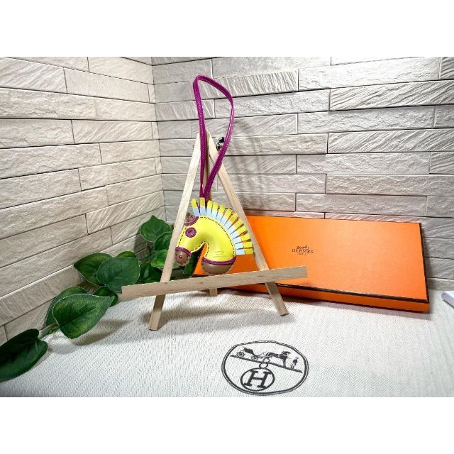 ✨❤️極上美品❤️エルメス ジージー チャーム カマイユ✨ U刻印
