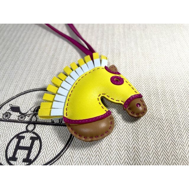 ✨❤️極上美品❤️エルメス ジージー チャーム カマイユ✨ U刻印 HERMES