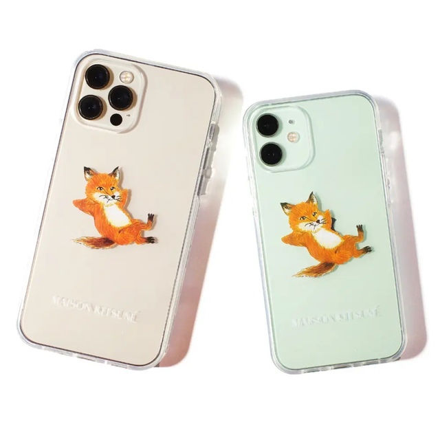 MAISON KITSUNE'(メゾンキツネ)のiPhoneケース　メゾンキツネ　MAISON KITSUNE スマホ/家電/カメラのスマホアクセサリー(iPhoneケース)の商品写真